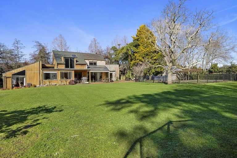 Photo of property in 1059 Mountain Road, Waiongana, Inglewood, 4389