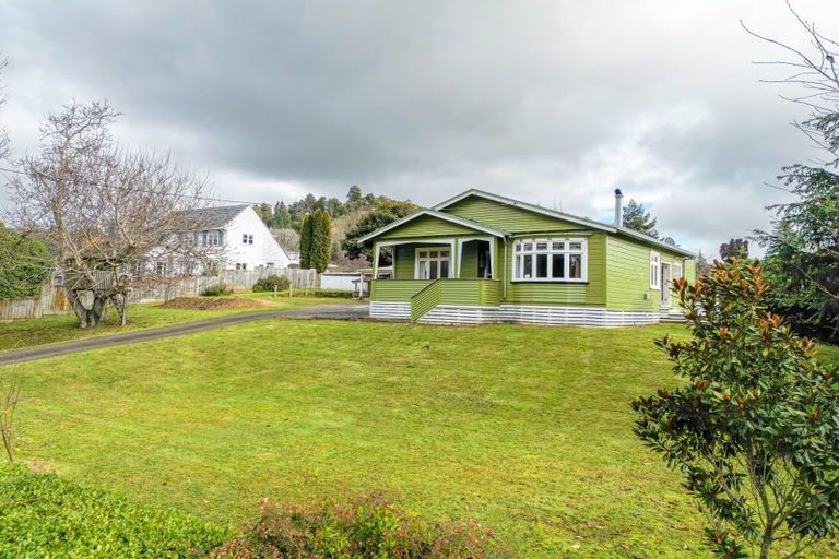 Photo of property in 161 Hautapu Street, Taihape, 4720