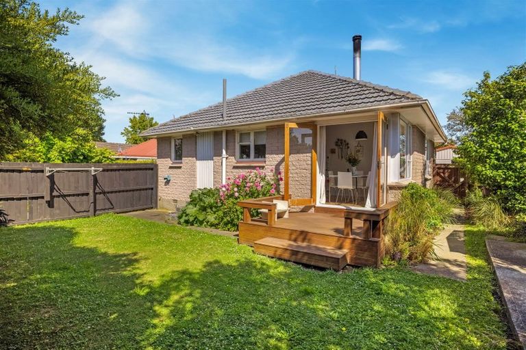 Photo of property in 17 Trafford Street, Harewood, Christchurch, 8051