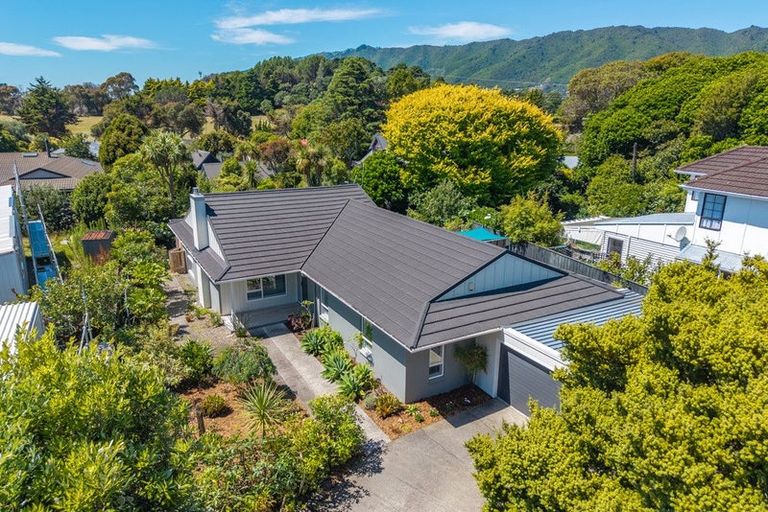 Photo of property in 8 Millvale Street, Waikanae, 5036