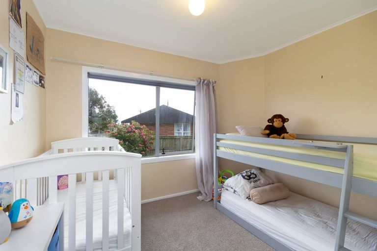 Photo of property in 8 Elliott Crescent, Owhata, Rotorua, 3010