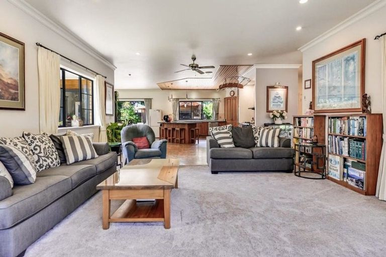 Photo of property in 143 Taylor Street, Cambridge, 3434