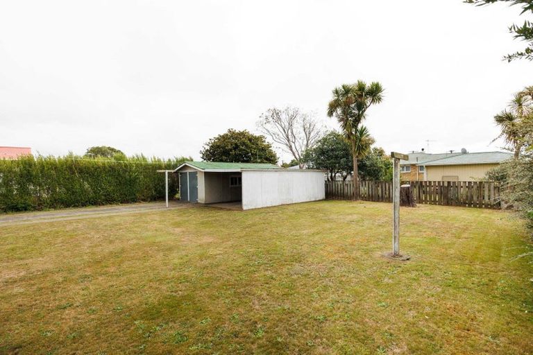 Photo of property in 11 Bartholomew Road, Levin, 5510