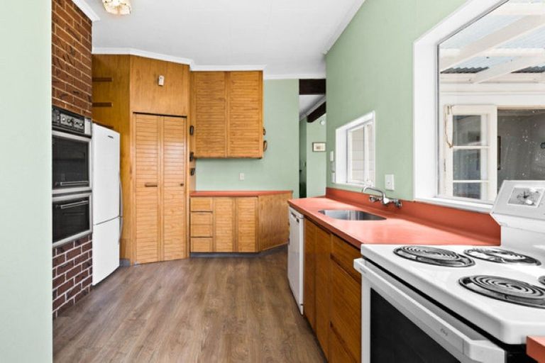 Photo of property in 402 Massey Street, Akina, Hastings, 4122