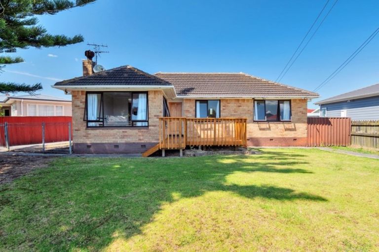 Photo of property in 3 Williams Crescent, Otara, Auckland, 2023