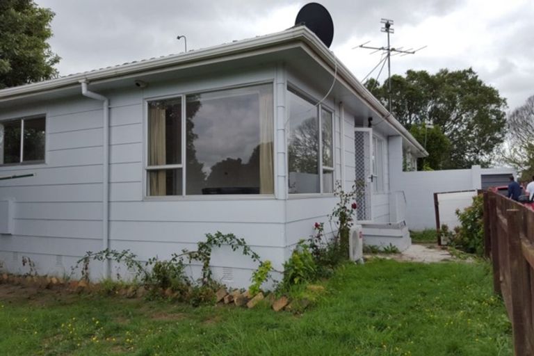 Photo of property in 1/5 Sharland Avenue, Manurewa, Auckland, 2102