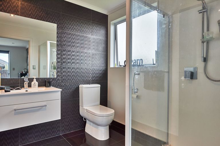 Photo of property in 59 Liberty Grove, Kelvin Grove, Palmerston North, 4414