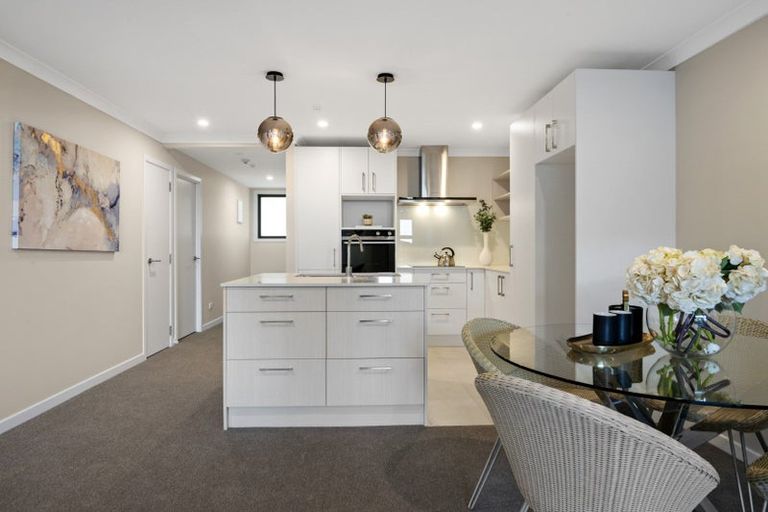 Photo of property in 1c/12 Selwyn Road, Cockle Bay, Auckland, 2014