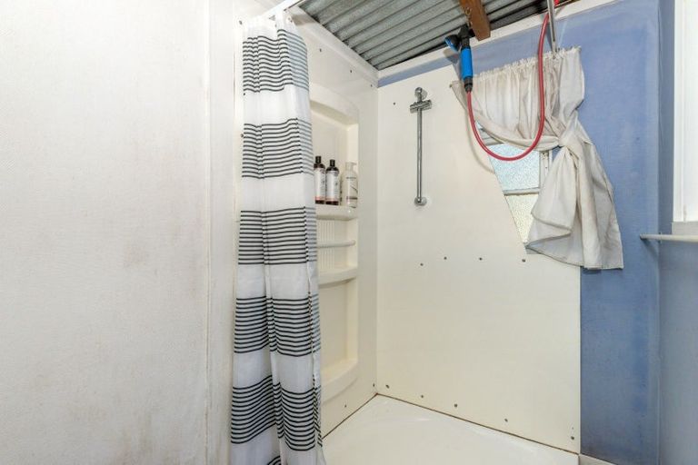 Photo of property in 6 Hale Street, Tolaga Bay, 4077