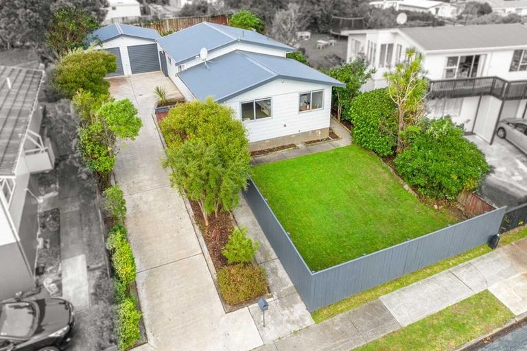 Photo of property in 141 Conclusion Street, Ascot Park, Porirua, 5024