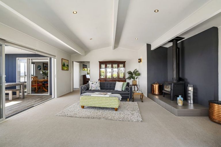 Photo of property in 22 Summit Drive, Torbay, Auckland, 0630