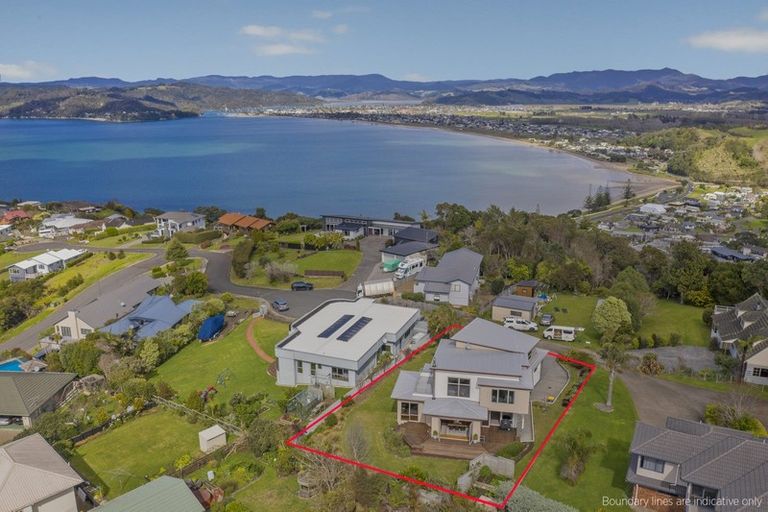 Photo of property in 159 Centennial Drive, Whitianga, 3510