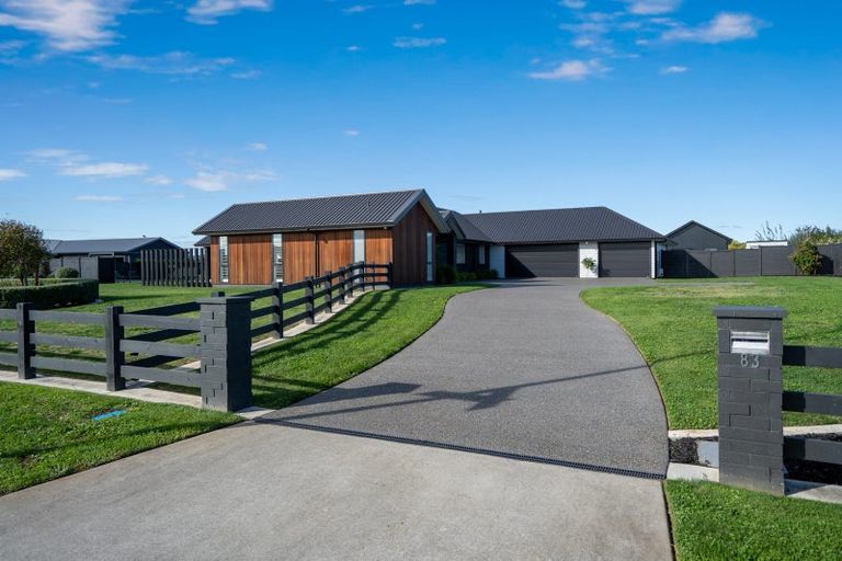 Photo of property in 83 Sunline Drive, Leamington, Cambridge, 3432