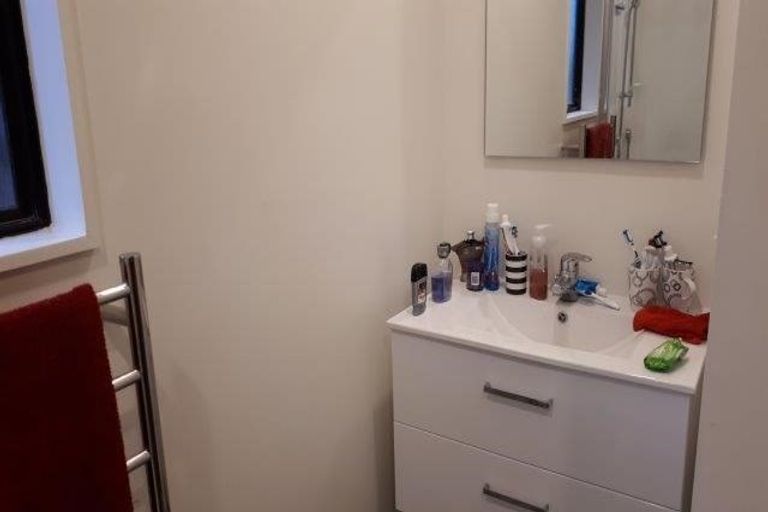 Photo of property in 16a Peer Street, Upper Riccarton, Christchurch, 8041