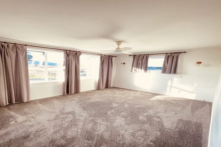 Photo of property in 7 Brentford Place, Manurewa, Auckland, 2102