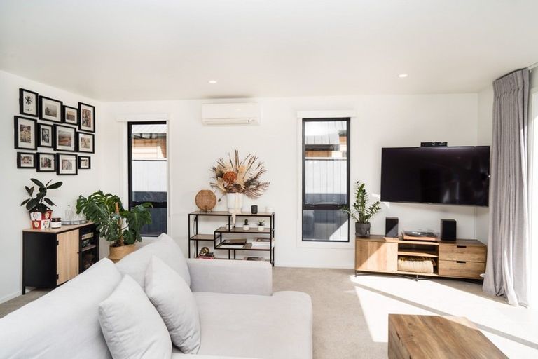 Photo of property in 50 Jack Hanley Drive, Jacks Point, Queenstown, 9371