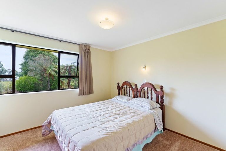 Photo of property in 185 Waitohu Valley Road, Otaki, 5583