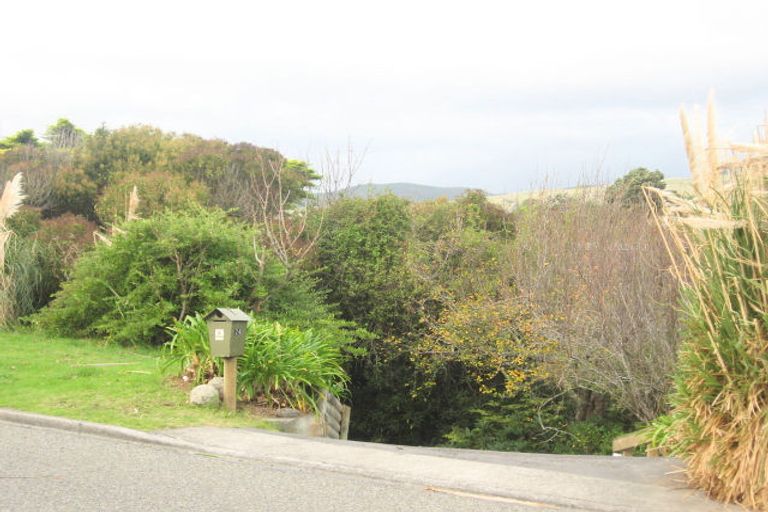 Photo of property in 24 Renown Road, Raumati South, Paraparaumu, 5032