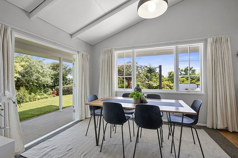 Photo of property in 29 Nevada Drive, Merrilands, New Plymouth, 4312