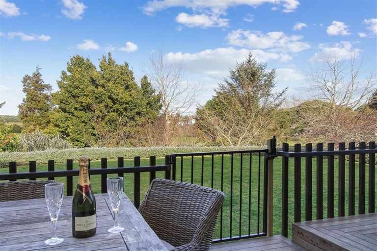 Photo of property in 172 Torkar Road, Clarks Beach, 2122