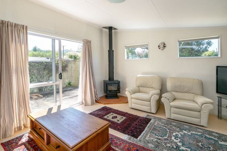 Photo of property in 1 Waite Street, Featherston, 5710