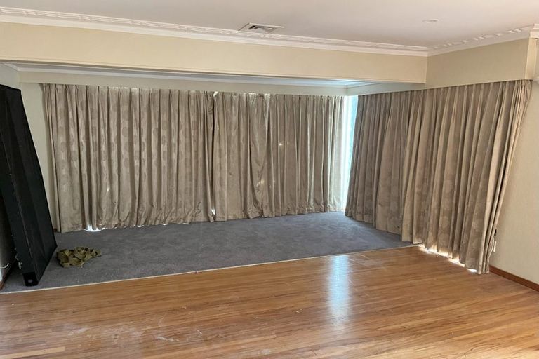Photo of property in 144 Tiroroa Avenue, Te Atatu South, Auckland, 0610