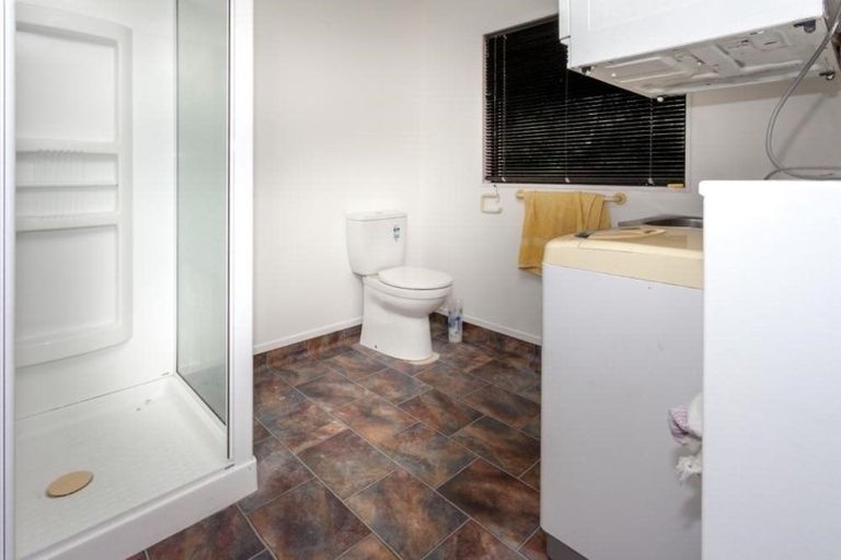 Photo of property in 114 Chevron Crescent, Whangamata, 3620