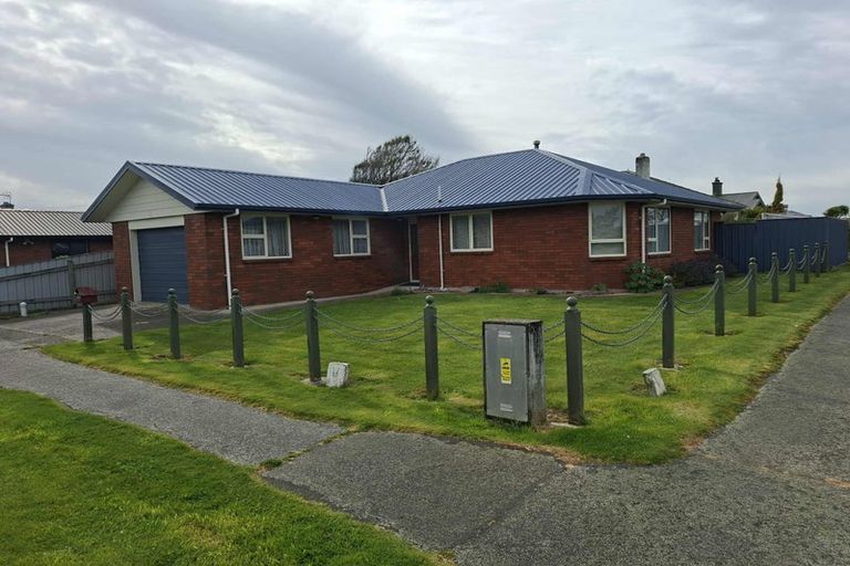 Photo of property in 120 Newcastle Street, Windsor, Invercargill, 9810