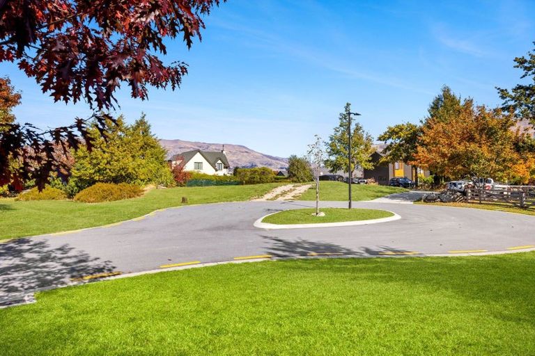 Photo of property in 7 Greenwood Lane, Wanaka, 9305