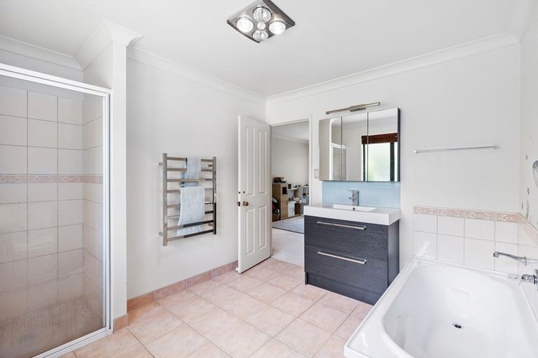 Photo of property in 45 Te Wharau Drive, Greenhithe, Auckland, 0632