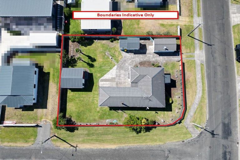 Photo of property in 23 Pratt Avenue, Foxton Beach, Foxton, 4815