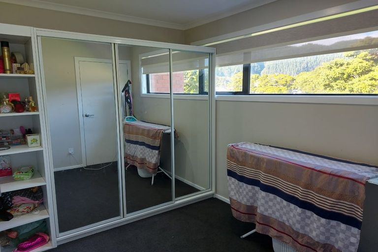 Photo of property in 11 Josland Lane, Wallaceville, Upper Hutt, 5018