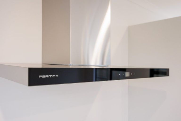 Photo of property in 33 Botanical Road, Takaro, Palmerston North, 4412