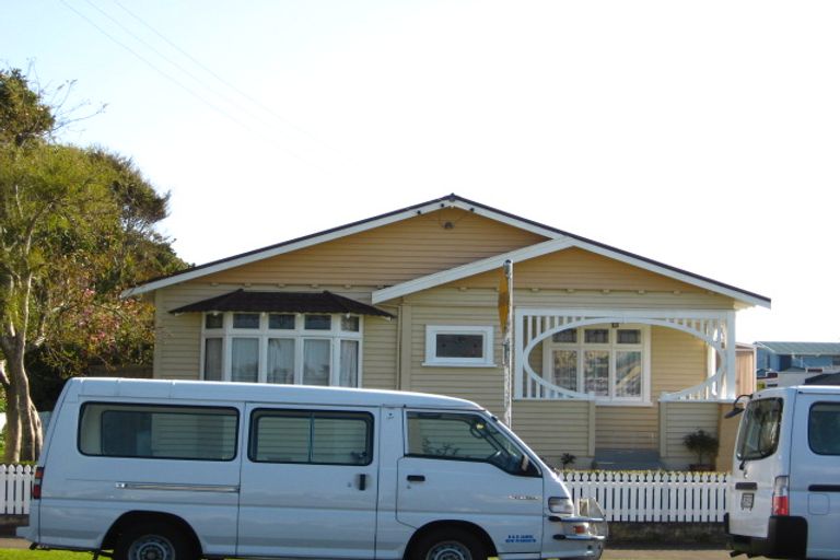 Photo of property in 46 Sanders Avenue, Westown, New Plymouth, 4310