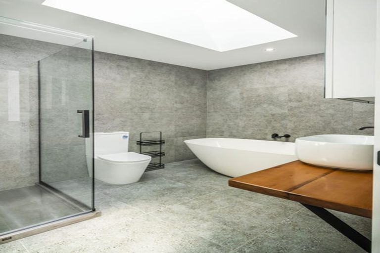 Photo of property in 120a Matipo Road, Te Atatu Peninsula, Auckland, 0610