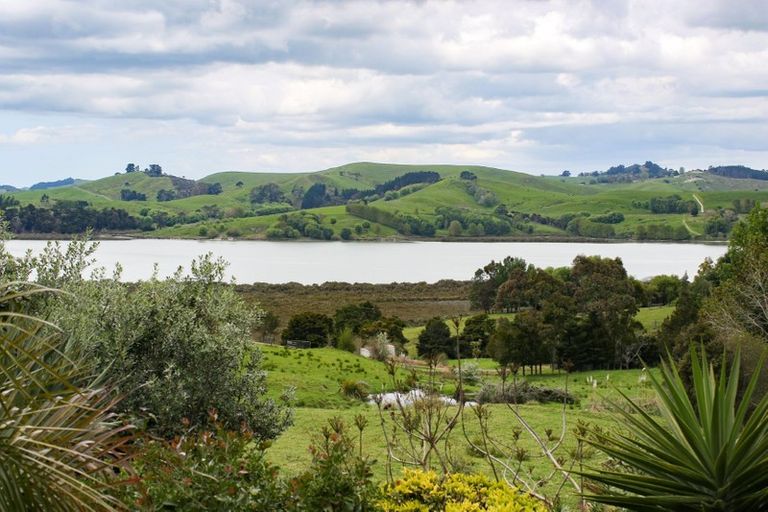 Photo of property in 221 Pahi Road, Pahi, Paparoa, 0571
