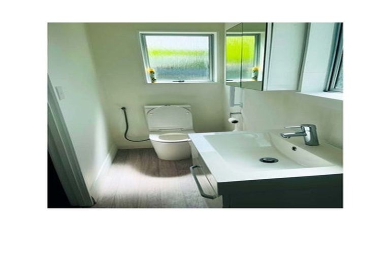 Photo of property in 3/32 Kapuka Road, Mangere Bridge, Auckland, 2022