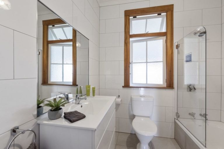 Photo of property in 10 Liverpool Street, Levin, 5510