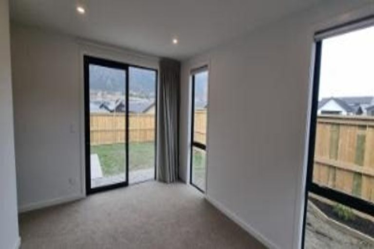 Photo of property in 3 Runholder Rise, Jacks Point, 9371