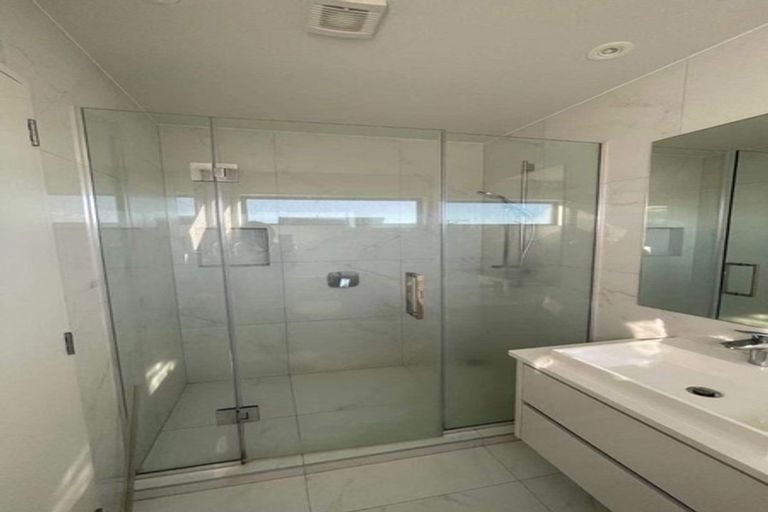 Photo of property in 8 James Mcleod Way, Silverdale, 0932