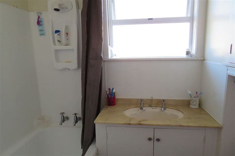 Photo of property in 211 Moanataiari Street, Thames, 3500