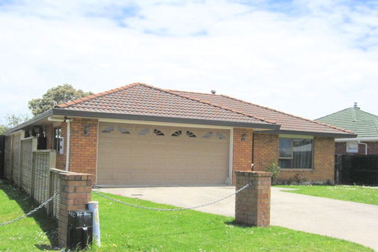 Photo of property in 25 Edinburgh Avenue, Rosehill, Papakura, 2113