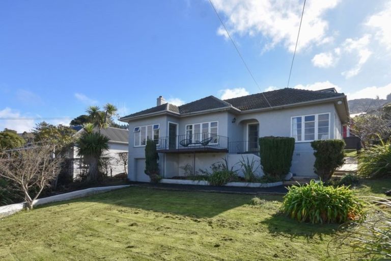 Photo of property in 37 Totara Street, Ravensbourne, Dunedin, 9022