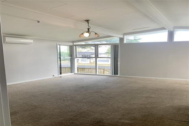 Photo of property in 4 Walden Place, Mangere East, Auckland, 2024