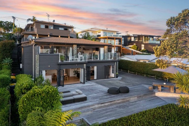 Photo of property in 5a Clifton Road, Browns Bay, Auckland, 0630