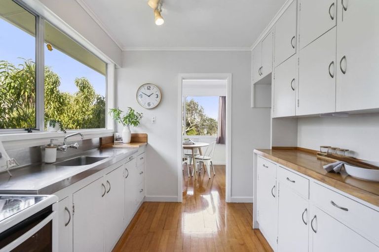 Photo of property in 202 Rangatira Road, Beach Haven, Auckland, 0626