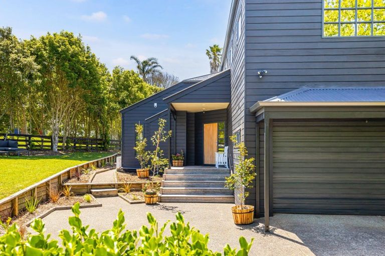 Photo of property in 14 Denehurst Drive, Waimauku, 0812