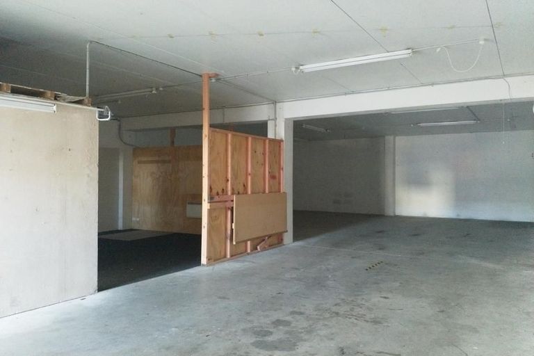 Photo of property in 6 Kenepuru Drive, Kenepuru, Porirua, 5022