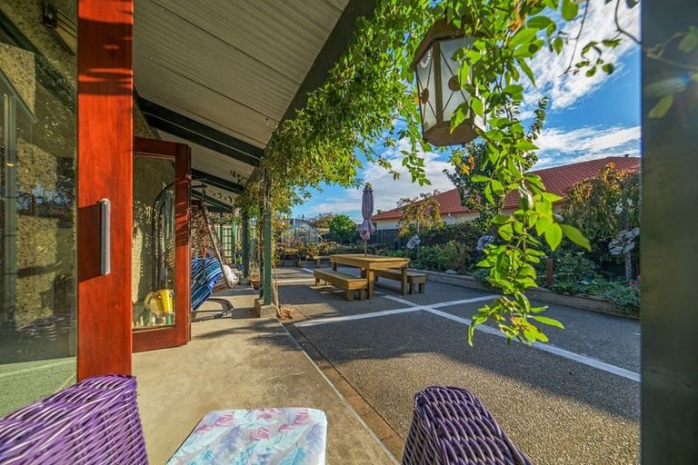 Photo of property in 1 Strachan Way, Highbury, Palmerston North, 4412