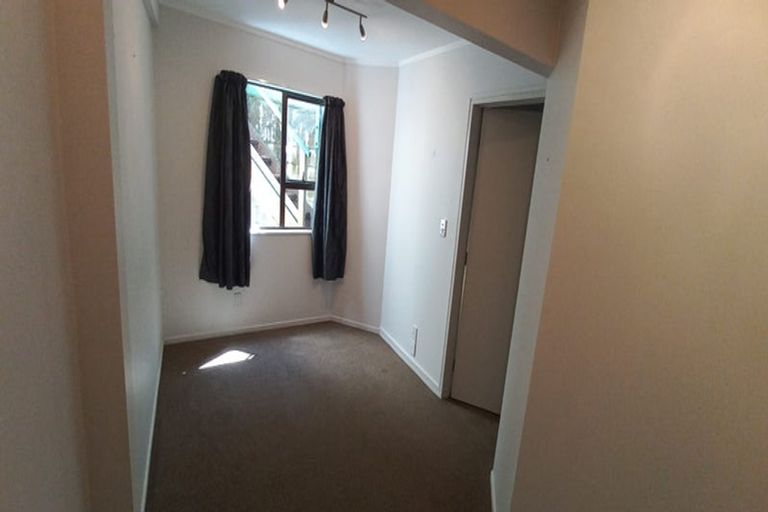 Photo of property in 53 Hankey Street, Mount Cook, Wellington, 6011